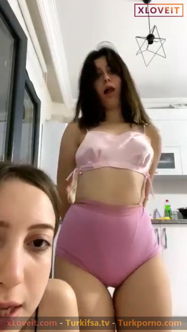 Beril Kankası Lilya ile canlı yayın yaptı